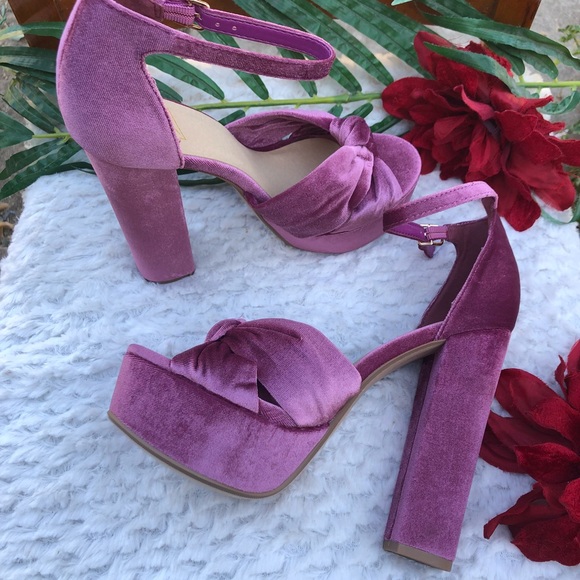 Shoes - SPEED LIMIT SIZE 7 New IS  Pretty